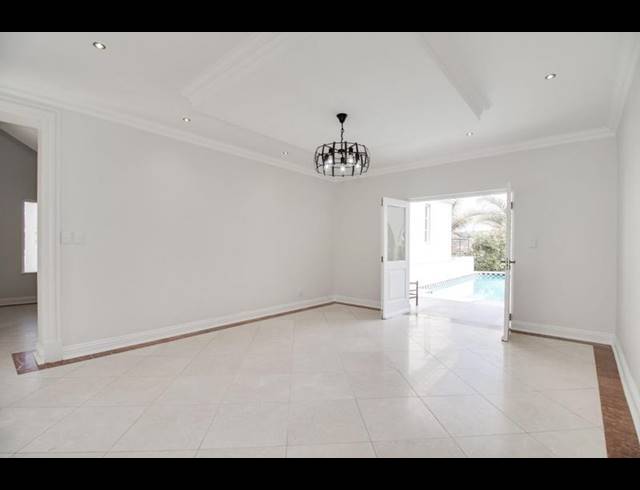 5 BEDROOM HOUSE FOR SALE IN DAINFERN GOLF ESTATE